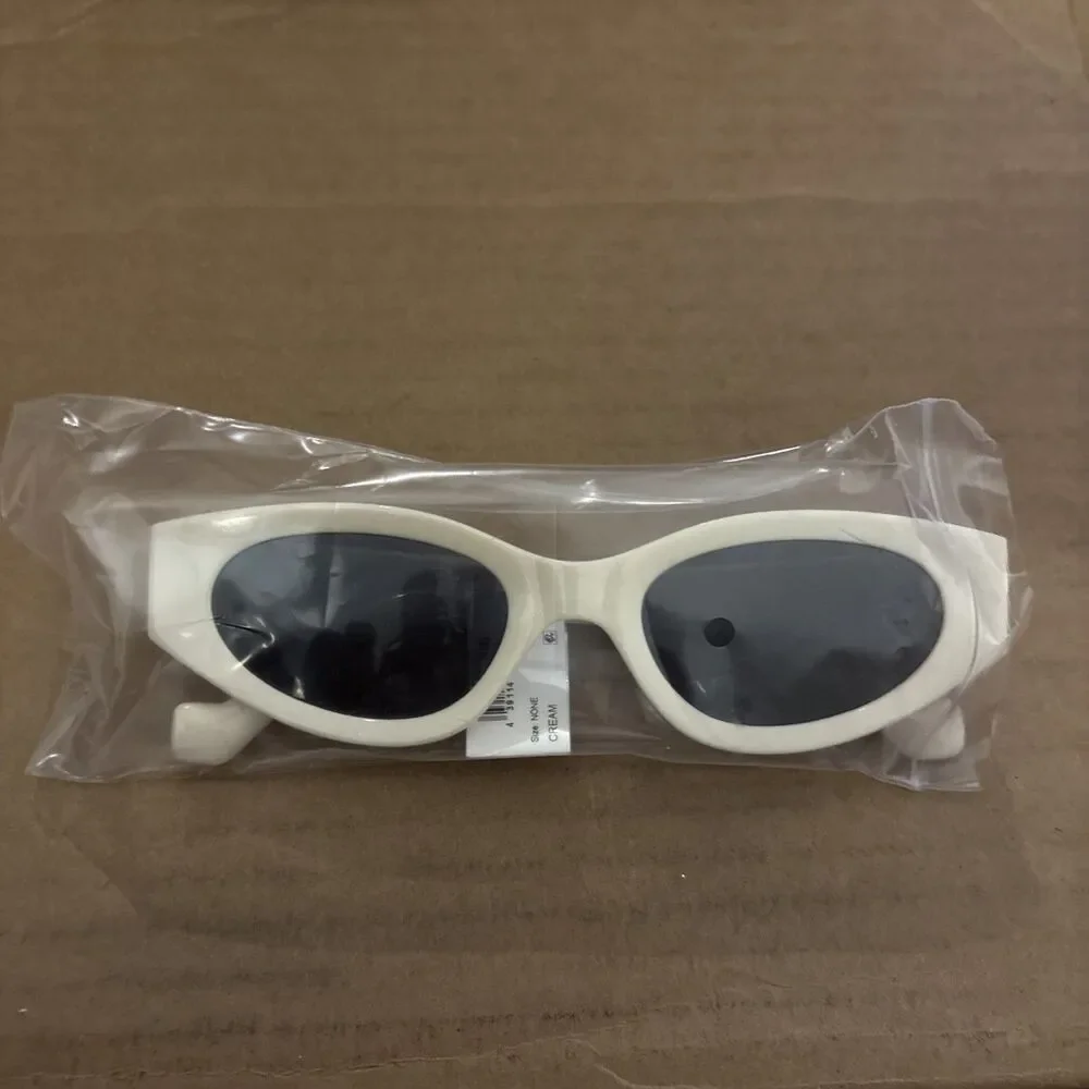 Nordstrom Slim Oval Sunglasses – Retro Cream Frame UV Protection